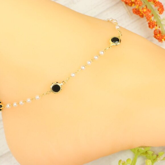 "Handmade Anklet – Elegant & Delicate Jewelry for Women | UNVRC1421 - Picture 4 of 10